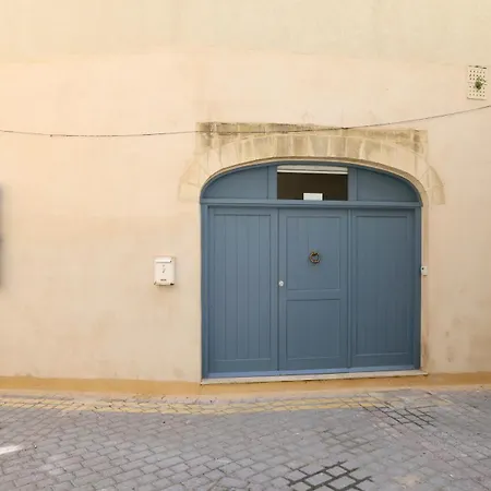 Charming 1br Maisonette In The Heart Of Апартаменты *