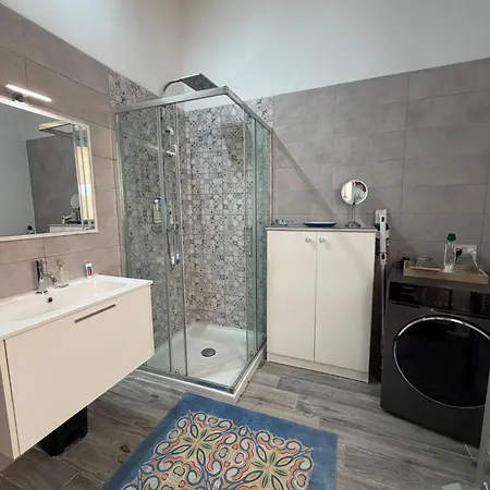 Charming 1br Maisonette In The Heart Of